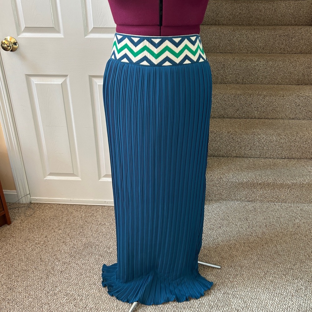 Lucy & Laurel Blue Maxi Skirt with Chevron Elastic Waistband Size XL
